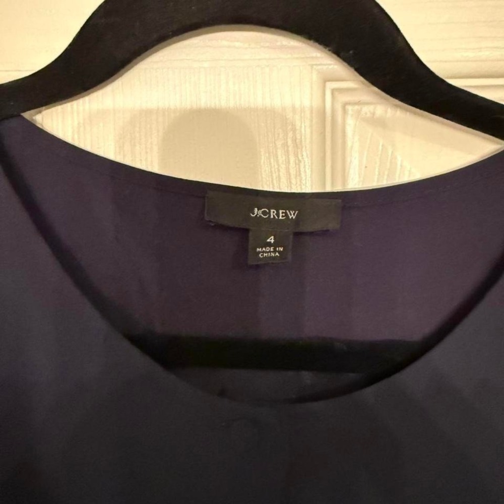 J.Crew navy pleated dress w/ tie waist, bell sleeves. Missing 1 belt loop. Sz 4 - Picture 3 of 8